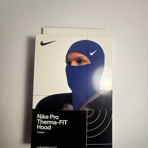 Nike Pro Therma-FIT Hood in Deep Blue